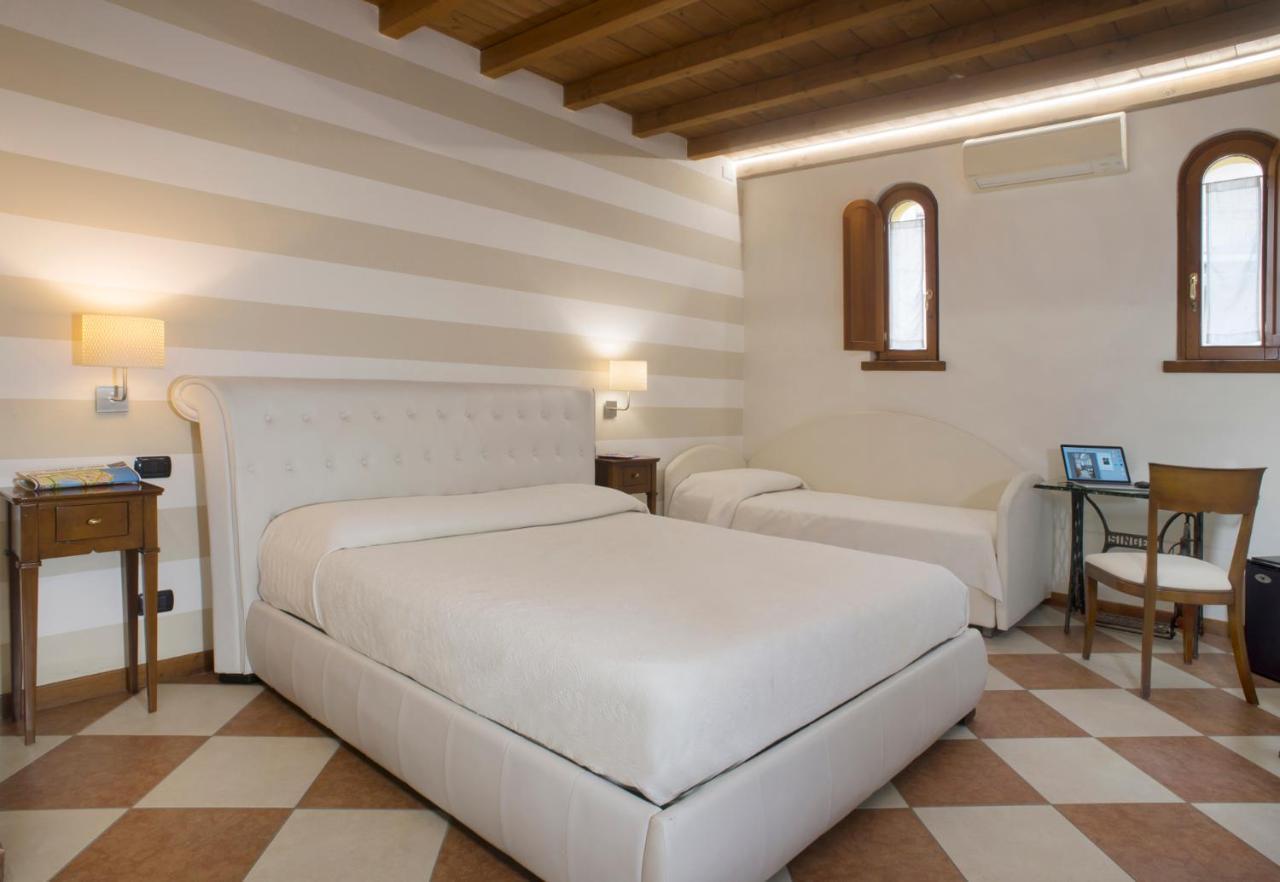 Bed and Breakfast Relais Sweet Days Peschiera del Garda Exterior foto