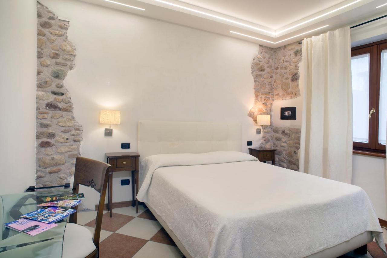 Bed and Breakfast Relais Sweet Days Peschiera del Garda Exterior foto