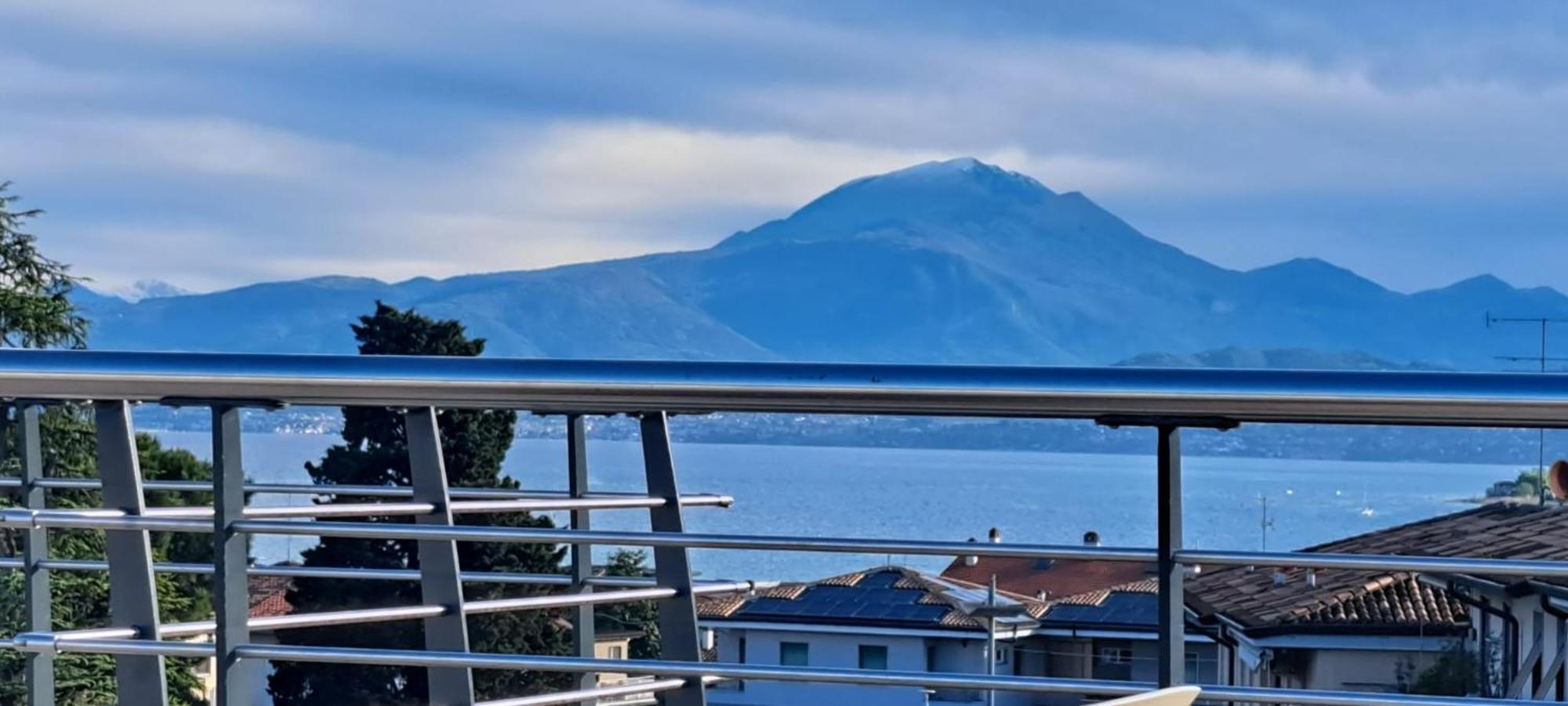 Bed and Breakfast Relais Sweet Days Peschiera del Garda Exterior foto